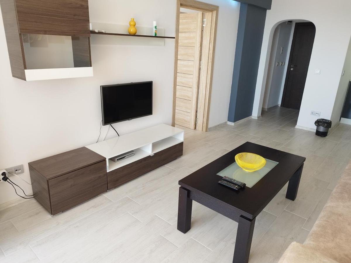 Green, Quiet And Beautiful 1 Apartment Kavarna Exterior photo